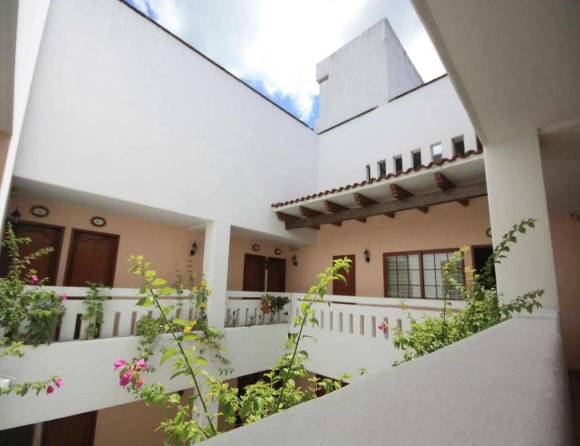 Hotel Maria Mixteca Santa Cruz Huatulco Exterior photo