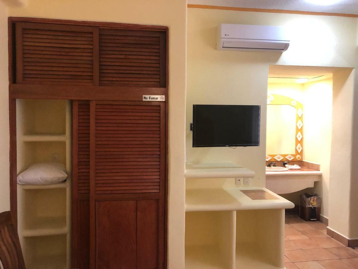 Hotel Maria Mixteca Santa Cruz Huatulco Exterior photo